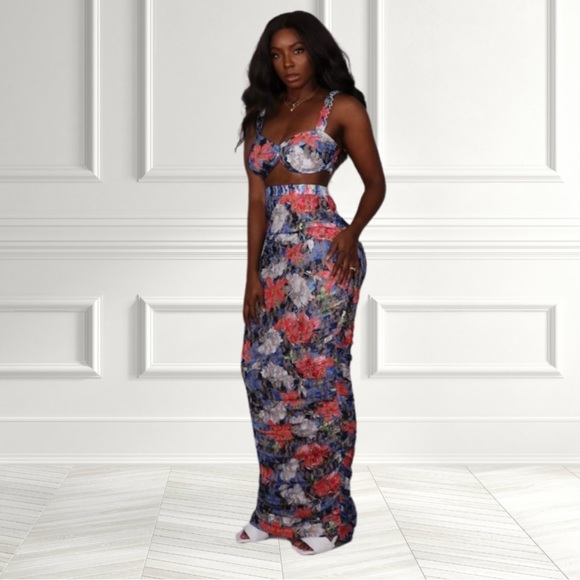 Garden Of Whispers Maxi Skirt Set - Picture 3 of 6